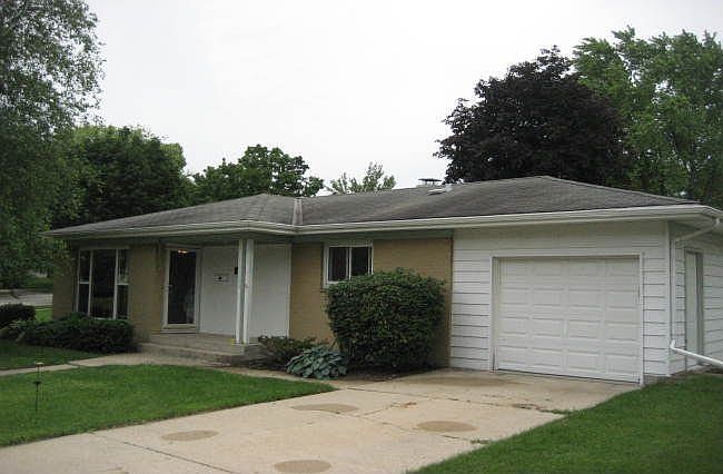 1st image of 1603 Rushmore Dr
