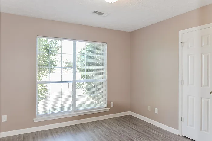 122 Forestwood Dr — Photo 9