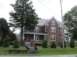 5 Carea Rd, New Park, PA 17352