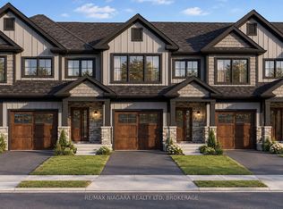 8900 Angie Dr #202, Niagara Falls, ON L2H 0H9