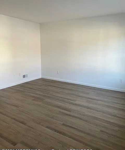 19 Karen Dr #19 — Photo 6