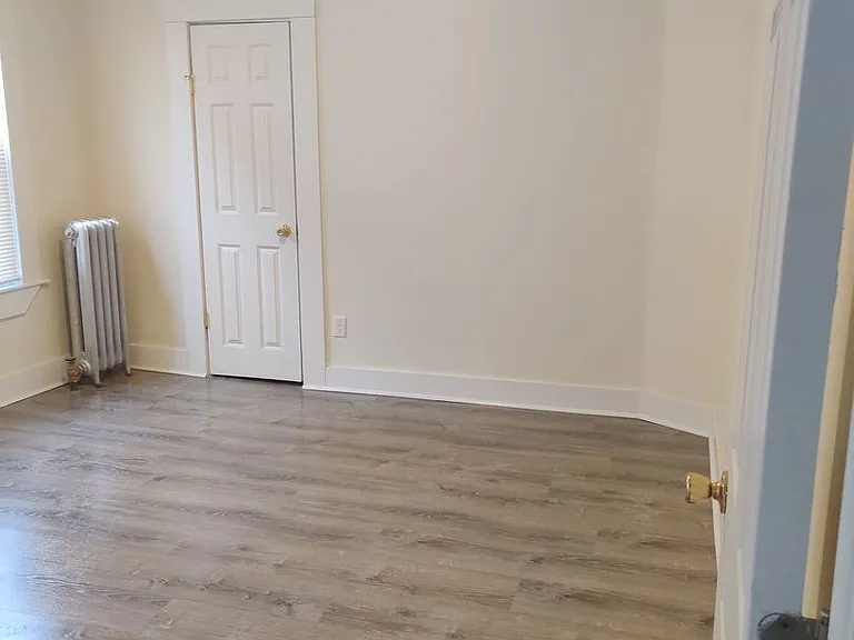 256 White St — Photo 9