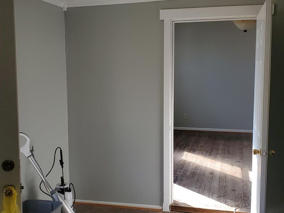 1st image of 604 High St #B