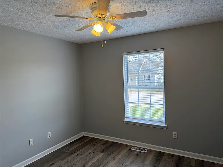 360 Cedar Hollow Dr — Photo 7