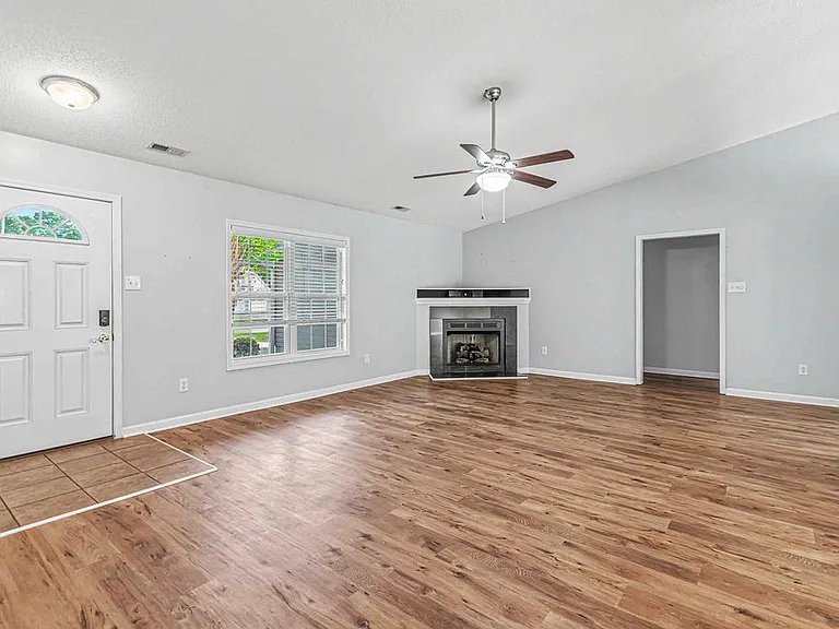 118 Magnolia Ln — Photo 4