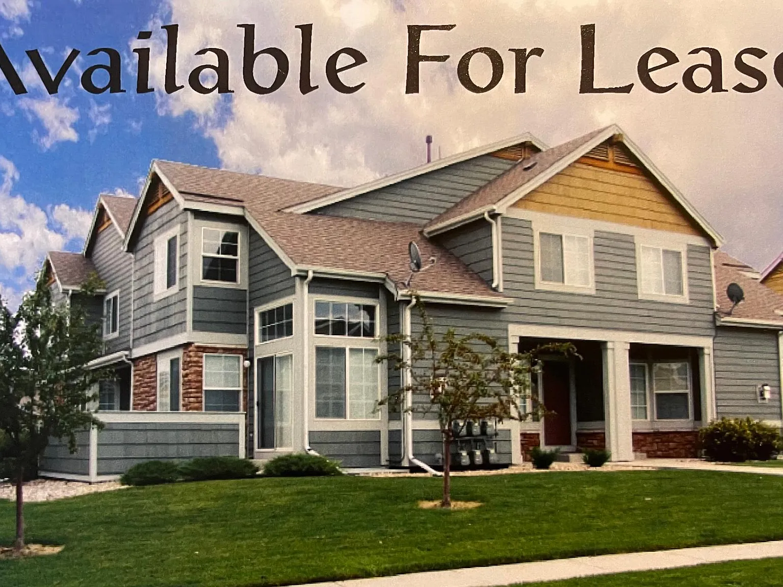 2 bed, 1.5 bath, 1752 sqft, $2,000 — Photo 1