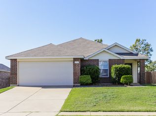 1128 Junegrass Ln, Crowley, TX 76036