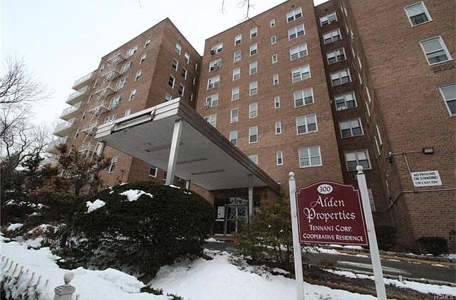 1st image of 300 N Broadway #3A-B