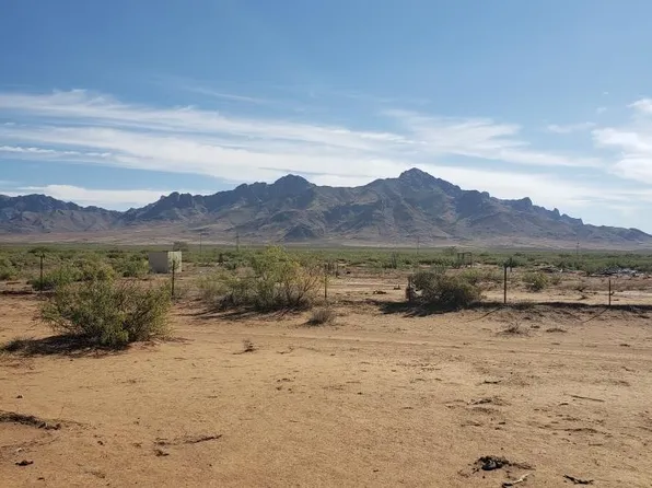 4760 Whisper Rd SE, Deming, NM 88030