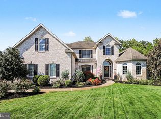 1402 Wellgate Ln, Mechanicsburg, PA 17055