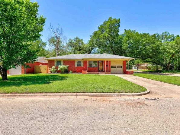 2424 N Monroe St, Stillwater, OK 74075