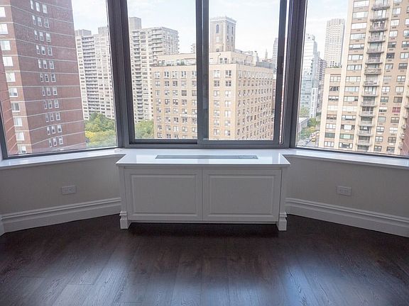 5th image of 155 W 70th St APT 15E