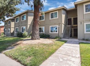 455 Cherry Ln APT C, Manteca, CA 95337