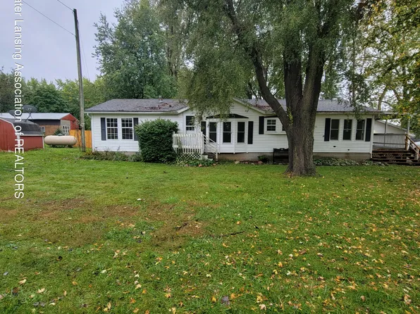 4435 N Clinton Trl, Charlotte, MI 48813