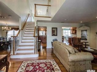 46 Ripplewater Ave, Massapequa, NY 11758
