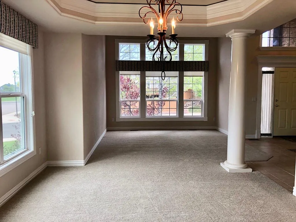 3 bed, 3004 sqft, $4,100 — Photo 3