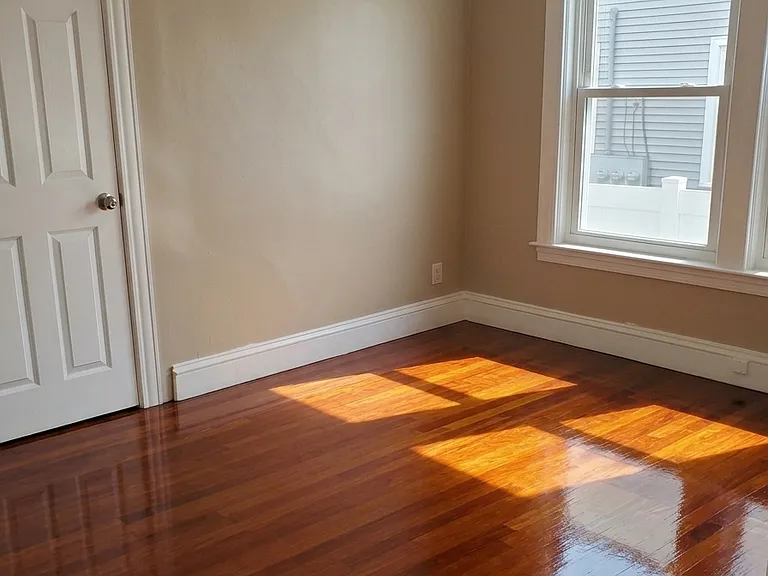 15 Pembroke Ave #1 — Photo 10