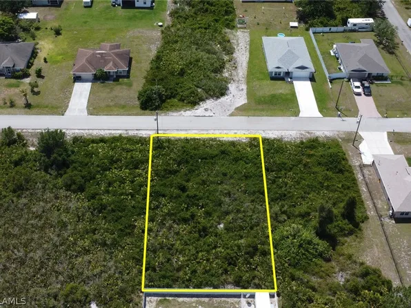 6012 Jane Ave N, Lehigh Acres, FL 33971