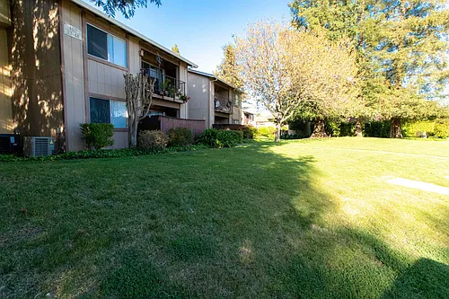 Meadowood Village Apartments Photo 1