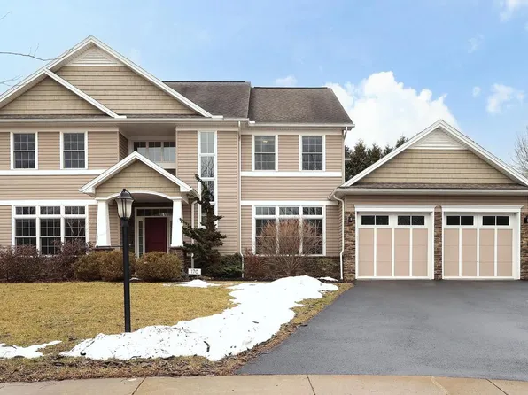 170 Fernleaf Ct, State College, PA 16801