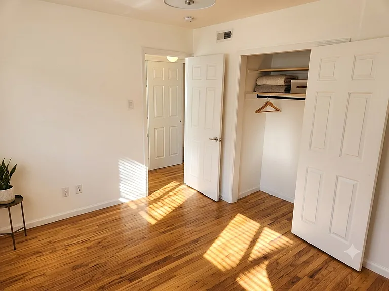 3845 Marietta Dr — Photo 3