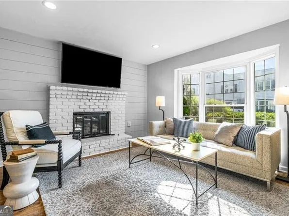 136 Peachtree Memorial Dr NW APT Nc8, Atlanta, GA 30309