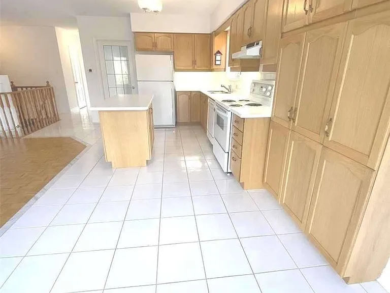 365 Meegan Ct — Photo 8