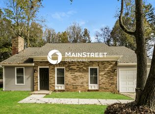 8217 Meadowdale Ln, Charlotte, NC 28227