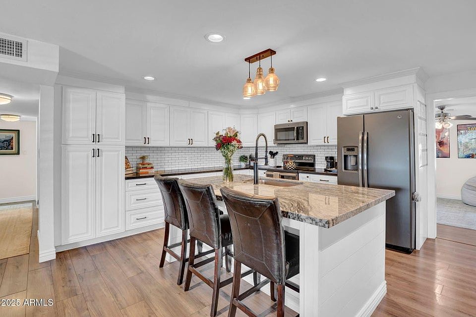 1st image of 14446 N 40th Pl