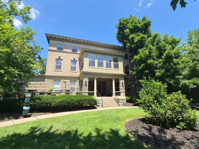 3901 Reading Rd #4 — Photo 1