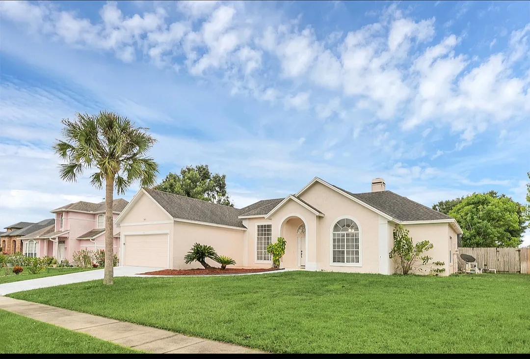 4 bed, 1907 sqft, $4,000 — Photo 2
