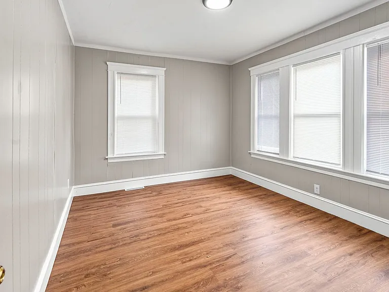 425 Wood Ave #427 — Photo 14