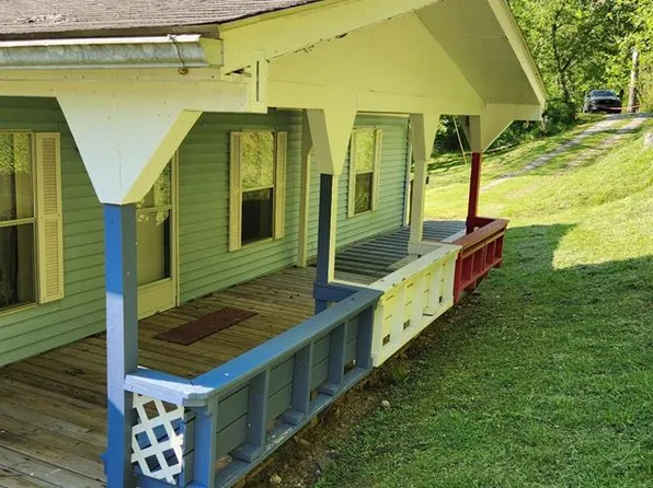 241 Robinson, Littleton, WV 26581