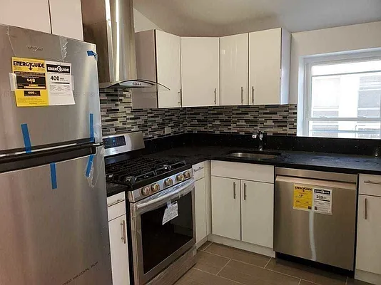 Rented by ERNY LLC | media 15