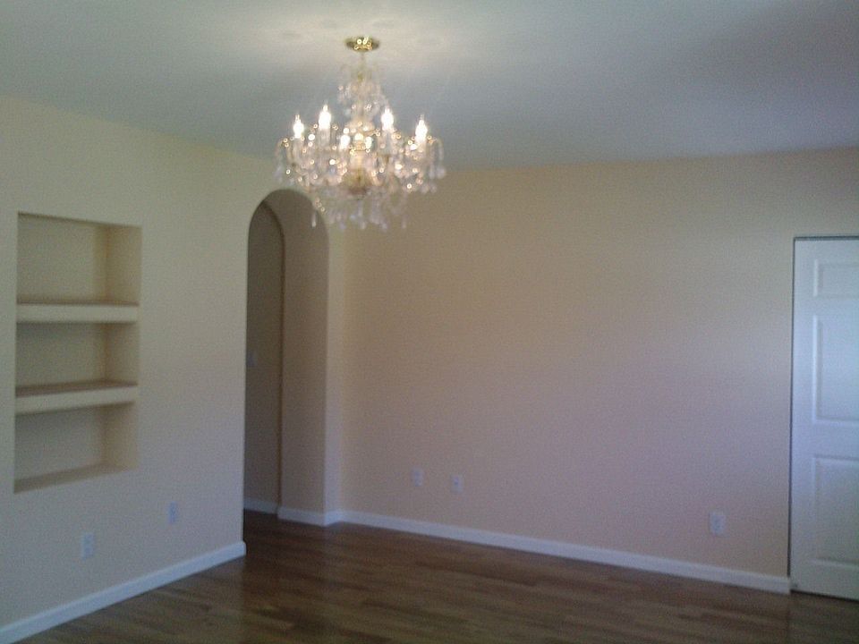 2nd image of 230 E Haven Ave