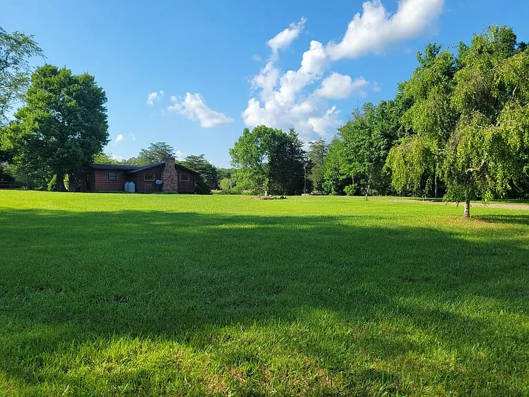 226 Easter Ridge Ln — Photo 2