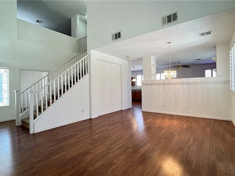 10645 Brianhurst Ave — Photo 4