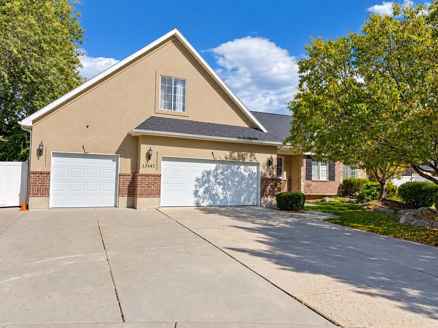 3 bed, 1700 sqft, $1,850 — Photo 1