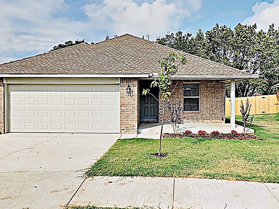 1st image of 123 Saint Charles Way