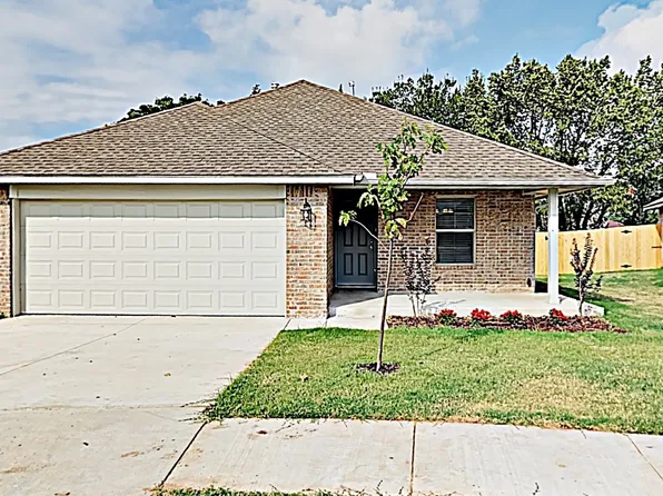 123 Saint Charles Way, Midwest City, OK 73130