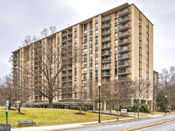 4600 S Four Mile Run Dr APT 1022, Arlington, VA 22204