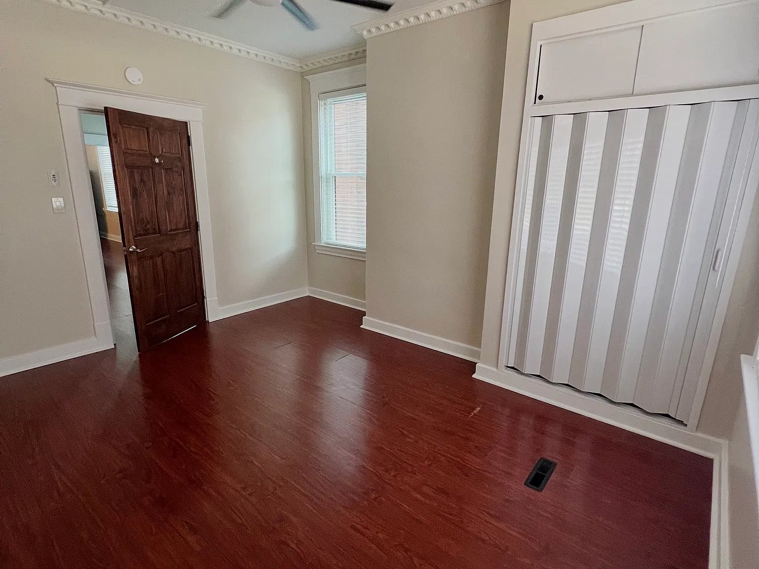 1 bed, 750 sqft, $1,150 — Photo 4