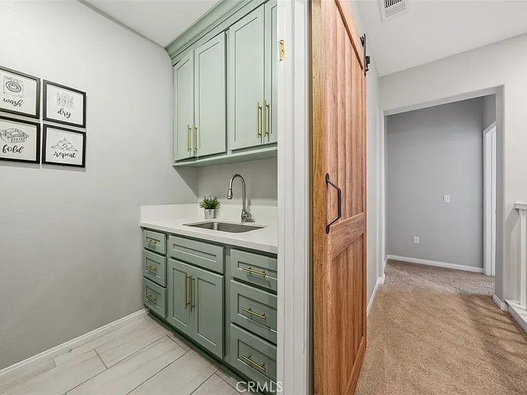 102 Sencillo Pl — Photo 25