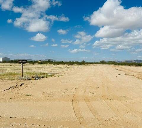 5th image of 68435 Wyatt Earp Rd