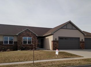 5326 Springbrook Dr, Ames, IA 50014