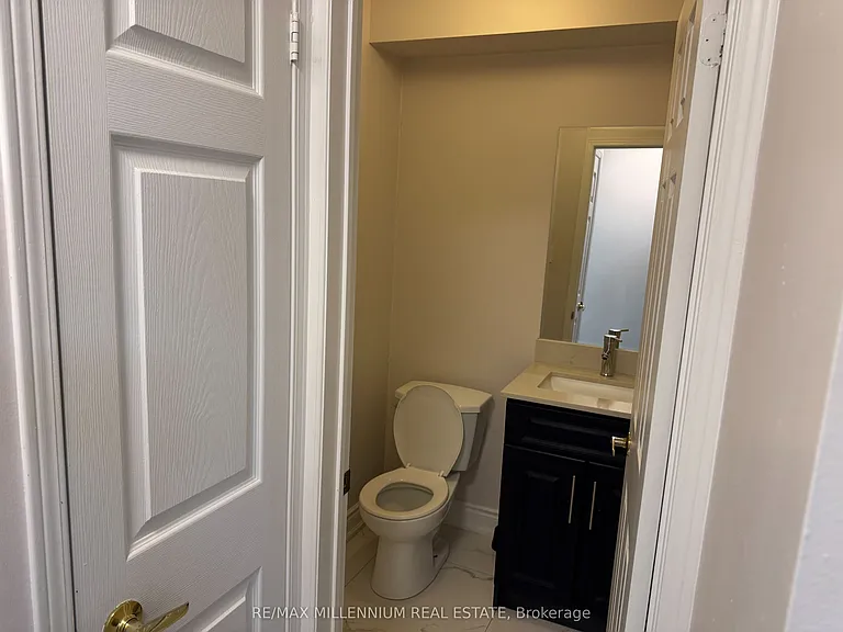229 Kelso Cres — Photo 9