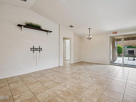 4th image of 3911 E SOURWOOD Drive