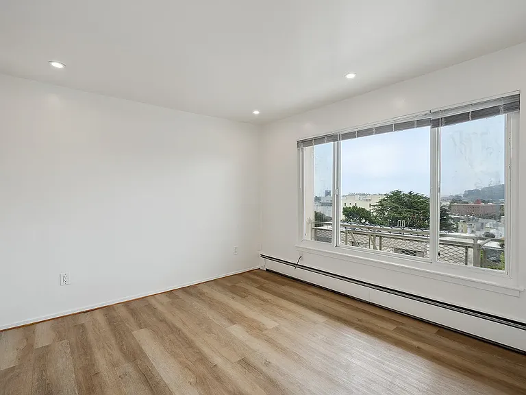 10 Lupine Ave — Photo 3