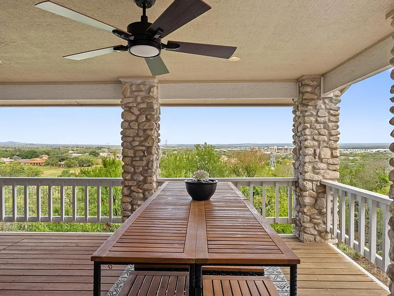 310 Dogie Dr #A — Photo 4