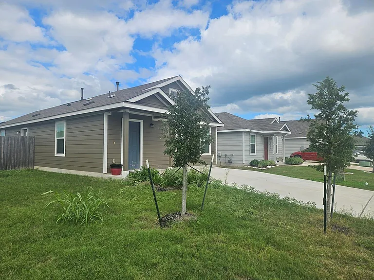 2318 Tornado Aly — Photo 4